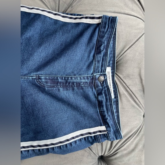 Zara High Rise Denim Side Stripe Raw Hem Jegging - Picture 5 of 7